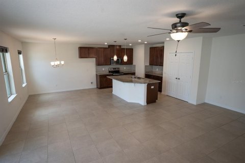 Casa en venta en Kissimmee, Florida, 4 dormitorios, 217.76 m2 № 1916994 - foto 10