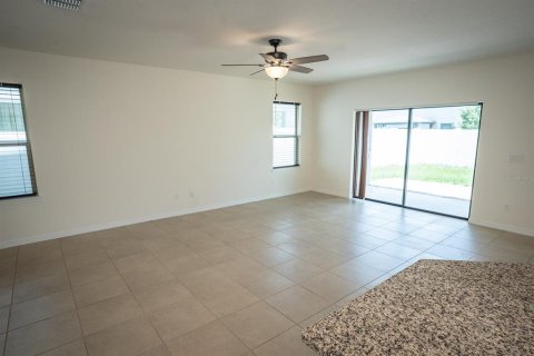Casa en venta en Kissimmee, Florida, 4 dormitorios, 217.76 m2 № 1916994 - foto 17