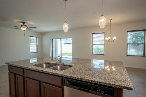 Casa en venta en Kissimmee, Florida, 4 dormitorios, 217.76 m2 № 1916994 - foto 18