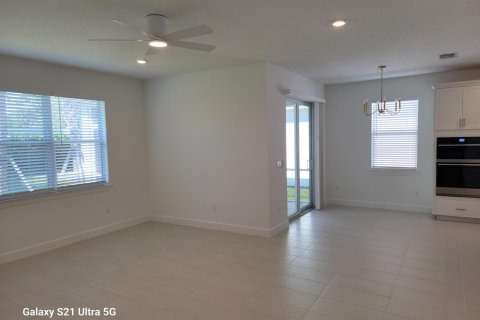Villa ou maison à louer à Vero Beach, Floride: 4 chambres, 171.87 m2 № 2432520 - photo 7