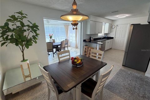Villa ou maison à louer à Bradenton, Floride: 3 chambres, 133.41 m2 № 2424126 - photo 14