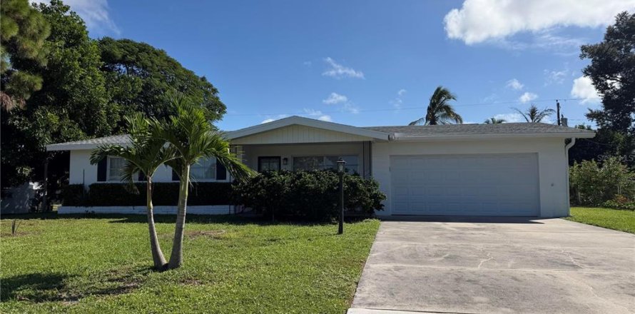 Villa ou maison à Bradenton, Floride 3 chambres, 133.41 m2 № 2424126