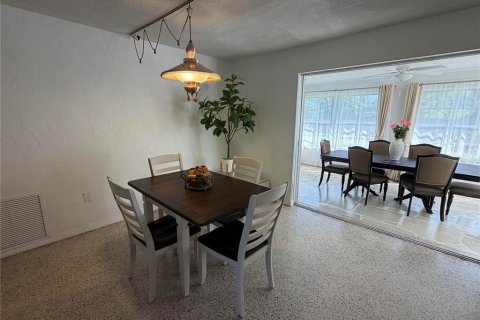 Villa ou maison à louer à Bradenton, Floride: 3 chambres, 133.41 m2 № 2424126 - photo 13