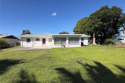 Villa ou maison à louer à Bradenton, Floride: 3 chambres, 133.41 m2 № 2424126 - photo 5