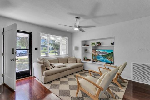 Casa en venta en Saint Petersburg, Florida, 2 dormitorios, 67.82 m2 № 1639639 - foto 8