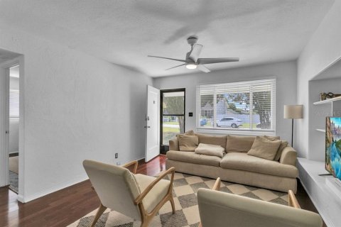 Casa en venta en Saint Petersburg, Florida, 2 dormitorios, 67.82 m2 № 1639639 - foto 7