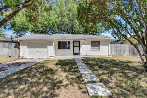 Casa en venta en Saint Petersburg, Florida, 2 dormitorios, 67.82 m2 № 1639639 - foto 1