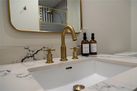 Copropriété à louer à Miami, Floride № 2145874 - photo 22