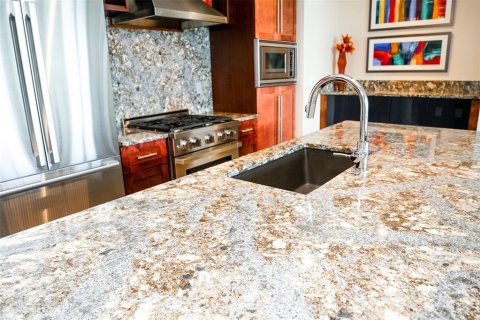 Condominio en venta en Tampa, Florida, 2 dormitorios, 122.63 m2 № 1844411 - foto 7