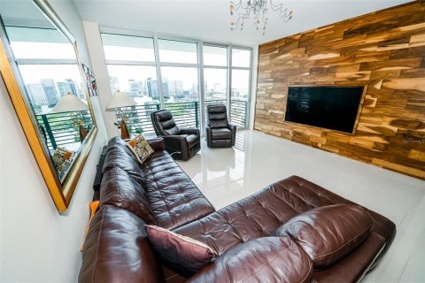 Condominio en venta en Tampa, Florida, 2 dormitorios, 122.63 m2 № 1844411 - foto 19
