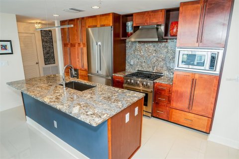 Condominio en venta en Tampa, Florida, 2 dormitorios, 122.63 m2 № 1844411 - foto 10
