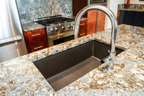 Condominio en venta en Tampa, Florida, 2 dormitorios, 122.63 m2 № 1844411 - foto 6