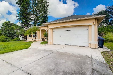 House in North Port, Florida 3 bedrooms, 185.8 sq.m. № 1773173 - photo 2