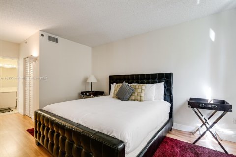 Copropriété à louer à Aventura, Floride: 3 chambres, 125.42 m2 № 1935152 - photo 14