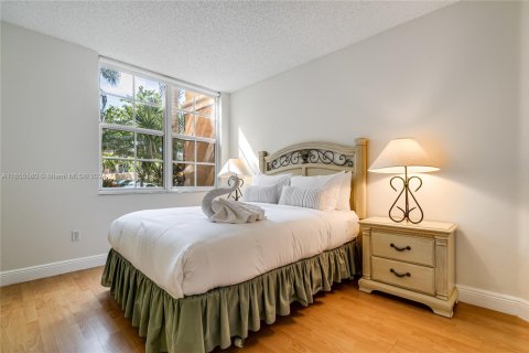 Copropriété à louer à Aventura, Floride: 3 chambres, 125.42 m2 № 1935152 - photo 19