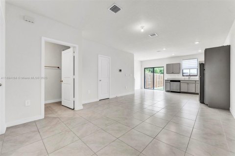 Casa en venta en Florida City, Florida, 3 dormitorios, 128.21 m2 № 1946061 - foto 23