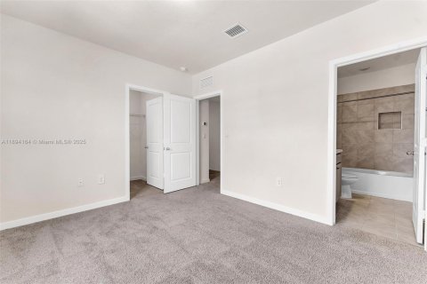 Casa en venta en Florida City, Florida, 3 dormitorios, 128.21 m2 № 1946061 - foto 11