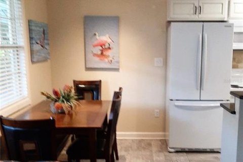 Condo in Bradenton Beach, Florida, 1 bedroom  № 1723420 - photo 8