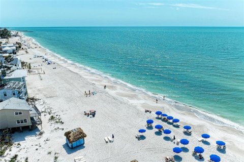 Condo in Bradenton Beach, Florida, 1 bedroom  № 1723420 - photo 15