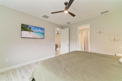 House in Sarasota, Florida 3 bedrooms, 168.15 sq.m. № 2200101 - photo 28
