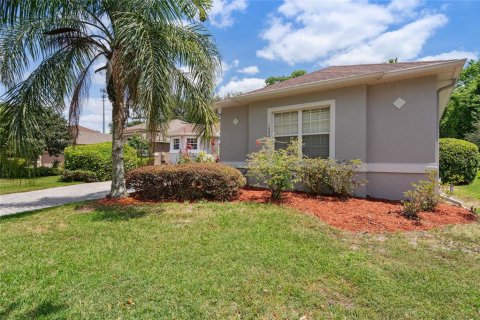 House in Winter Springs, Florida 4 bedrooms, 295.43 sq.m. № 1785320 - photo 2