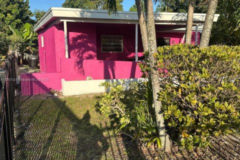Casa en venta en North Miami Beach, Florida, 3 dormitorios, 133.78 m2 № 1585150 - foto 9