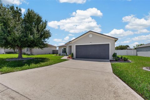 Villa ou maison à vendre à Winter Haven, Floride: 3 chambres, 125.23 m2 № 2361117 - photo 2