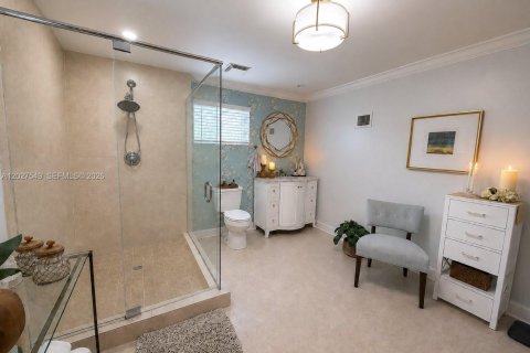 Villa ou maison à vendre à Miami, Floride: 4 chambres, 241.55 m2 № 2086894 - photo 21
