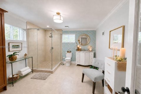 Villa ou maison à vendre à Miami, Floride: 4 chambres, 241.55 m2 № 2086894 - photo 22