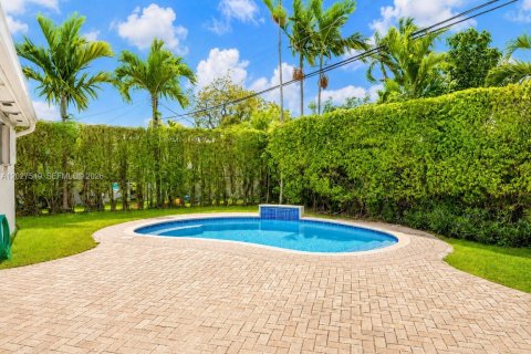 Villa ou maison à vendre à Miami, Floride: 4 chambres, 241.55 m2 № 2086894 - photo 28