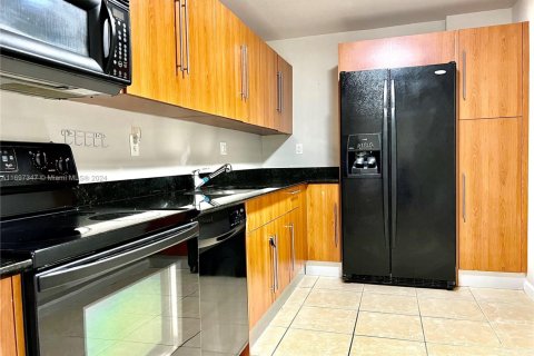 Condominio en venta en Hollywood, Florida, 1 dormitorio, 84.17 m2 № 1706478 - foto 8