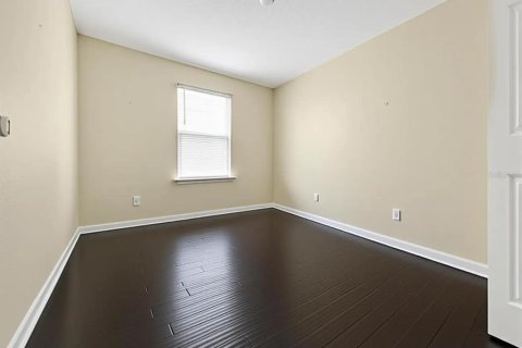House in Sorrento, Florida 3 bedrooms, 162.3 sq.m. № 2132412 - photo 21