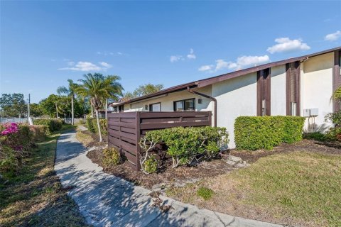 Condo in Bradenton, Florida, 2 bedrooms  № 2214025 - photo 5