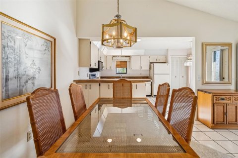 Condo in Bradenton, Florida, 2 bedrooms  № 2214025 - photo 9