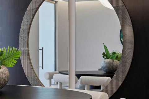 Condo in Miami, Florida, 4 bedrooms № 2008903 - photo 19