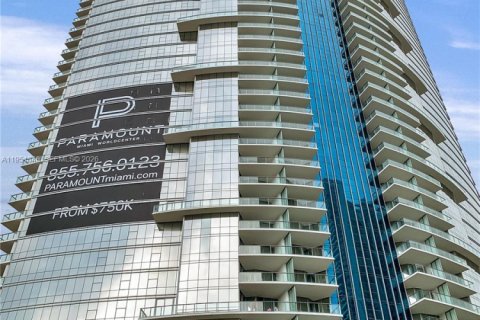 Condo in Miami, Florida, 4 bedrooms № 2008903 - photo 14