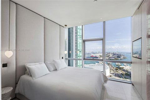 Condo in Miami, Florida, 4 bedrooms № 2008903 - photo 28