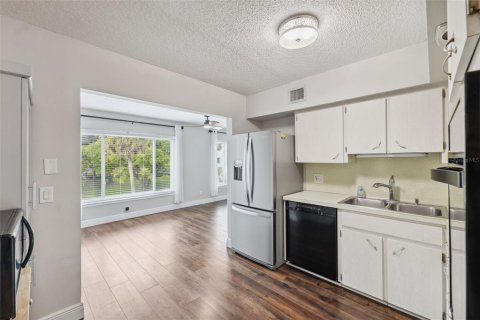 Condo in Clearwater, Florida, 2 bedrooms  № 1767354 - photo 8
