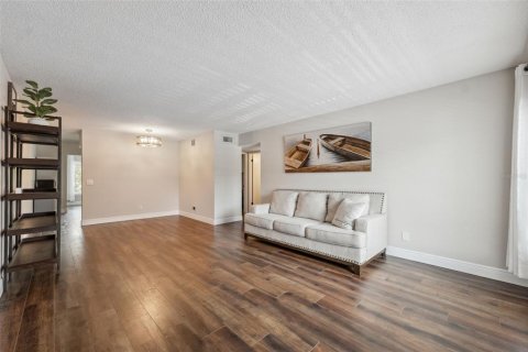 Condo in Clearwater, Florida, 2 bedrooms  № 1767354 - photo 3