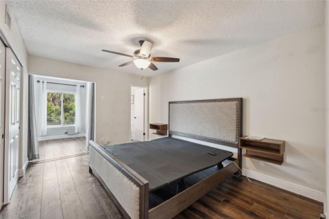 Condo in Clearwater, Florida, 2 bedrooms  № 1767354 - photo 15