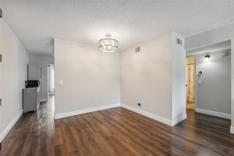 Condo in Clearwater, Florida, 2 bedrooms  № 1767354 - photo 7