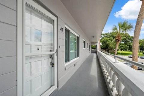 Condo in Clearwater, Florida, 2 bedrooms  № 1767354 - photo 24
