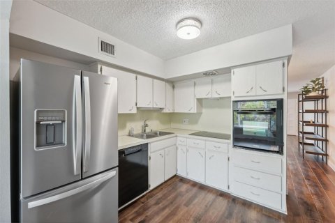Condo in Clearwater, Florida, 2 bedrooms  № 1767354 - photo 9