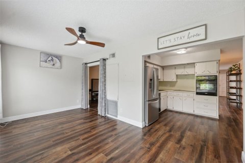 Condo in Clearwater, Florida, 2 bedrooms  № 1767354 - photo 12