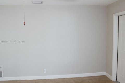 Купить виллу или дом в Тамарак, Флорида 2 спальни, 80.64м2, № 1987164 - фото 8