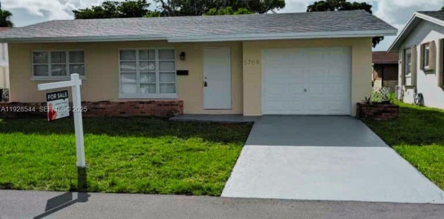 Дом в Тамарак, Флорида 2 спальни, 80.64м2 № 1987164