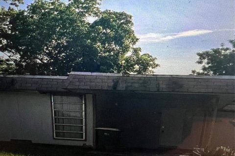Villa ou maison à vendre à Tamarac, Floride: 2 chambres, 115.48 m2 № 1135120 - photo 1