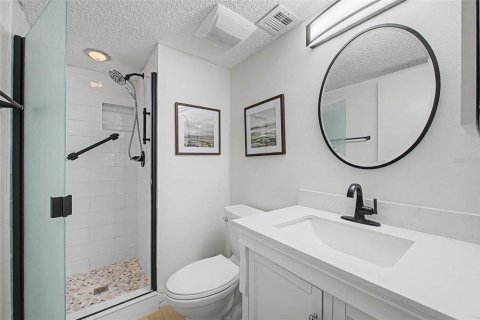 Copropriété à vendre à New Port Richey, Floride: 2 chambres, 106.28 m2 № 2236351 - photo 18