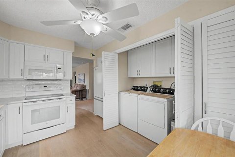 Copropriété à vendre à New Port Richey, Floride: 2 chambres, 106.28 m2 № 2236351 - photo 5