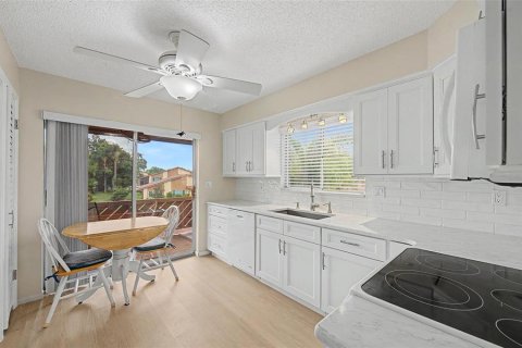 Copropriété à vendre à New Port Richey, Floride: 2 chambres, 106.28 m2 № 2236351 - photo 4